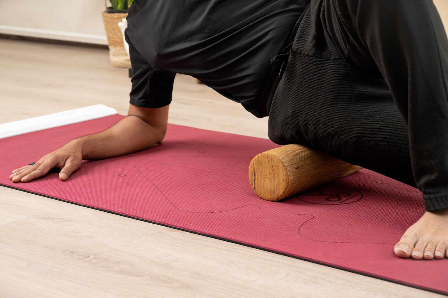 Foam Knee Roller –Medium