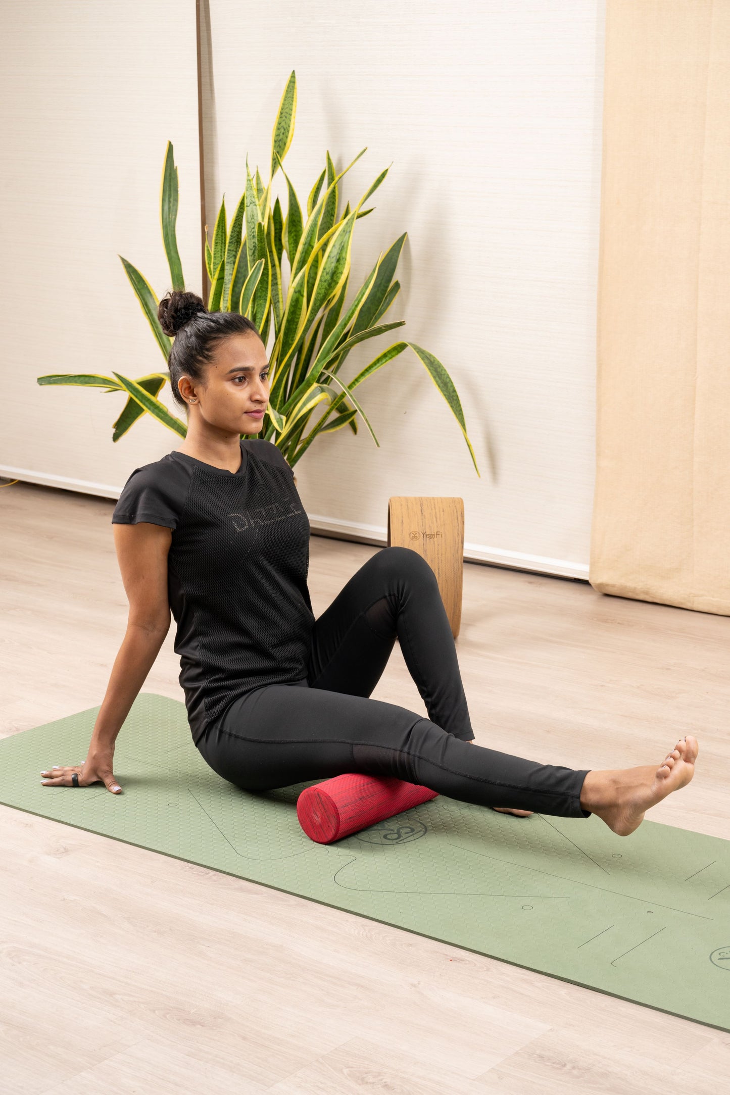 Foam Knee Roller –Medium