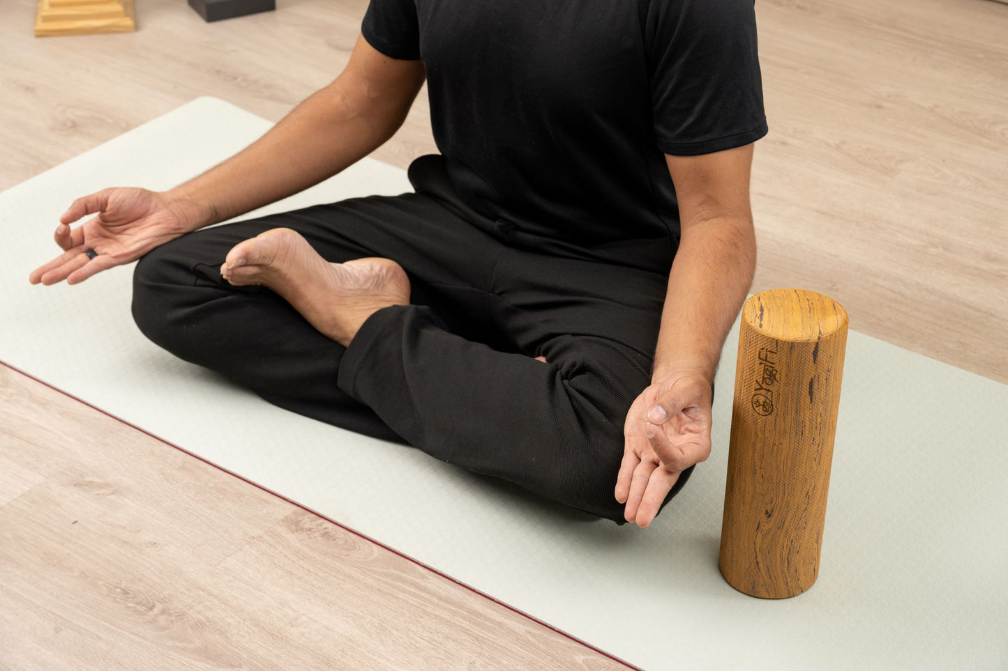 Foam Knee Roller –Medium